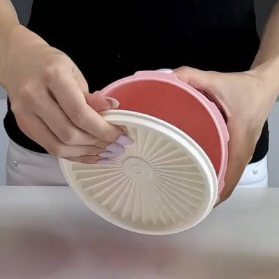 Контейнер Ассорти 1,9л розовый Tupperware Контейнер Ассорти 1,9л розовый Tupperware