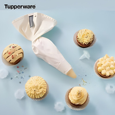 Кондитерский мешок с 9 насадками Tupperware Кондитерский мешок с 9 насадками Tupperware