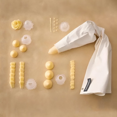 Кондитерский мешок с 9 насадками Tupperware Кондитерский мешок с 9 насадками Tupperware