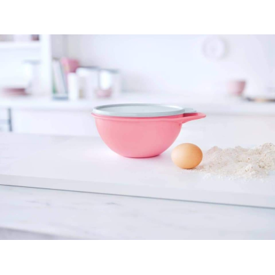 Герметичная чаша Милиан 1,4л Tupperware розовая с белой крышкой Герметичная чаша Милиан 1,4л Tupperware розовая с белой крышкой