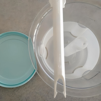 Деликатесница СК 1,4 л с голубой крышкой Tupperware Деликатесница СК 1,4 л с голубой крышкой Tupperware