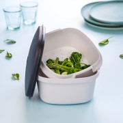 Термосервирователь Tupperware белый с черной крышкой