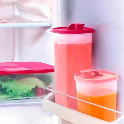 Універсал 2л з рожевою кришкою Tupperware Універсал 2л з рожевою кришкою Tupperware